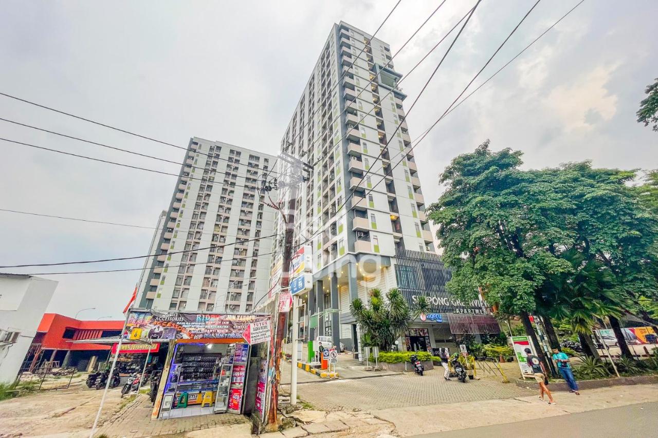 Redliving Apartemen Serpong Green View - Celebrity Room Tower B タンゲラン エクステリア 写真
