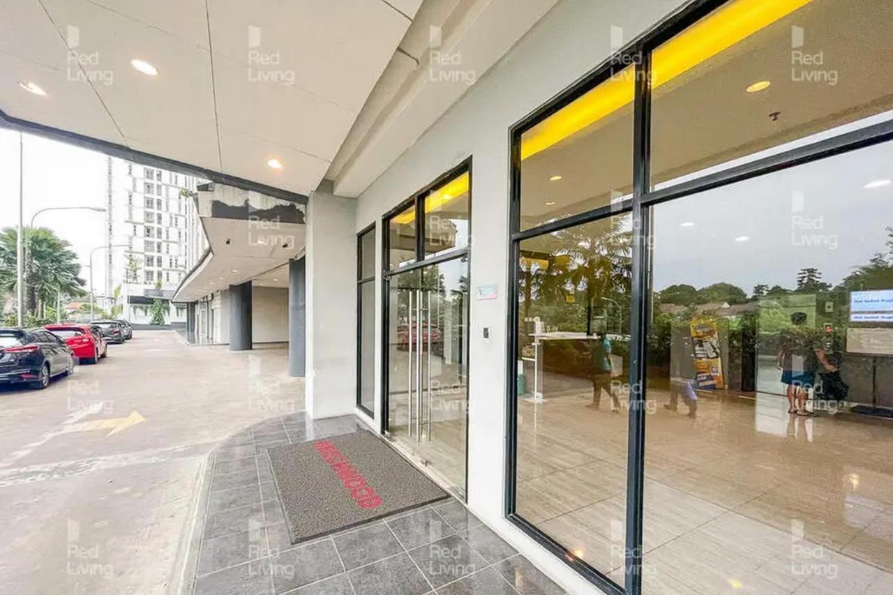 Redliving Apartemen Serpong Green View - Celebrity Room Tower B タンゲラン エクステリア 写真