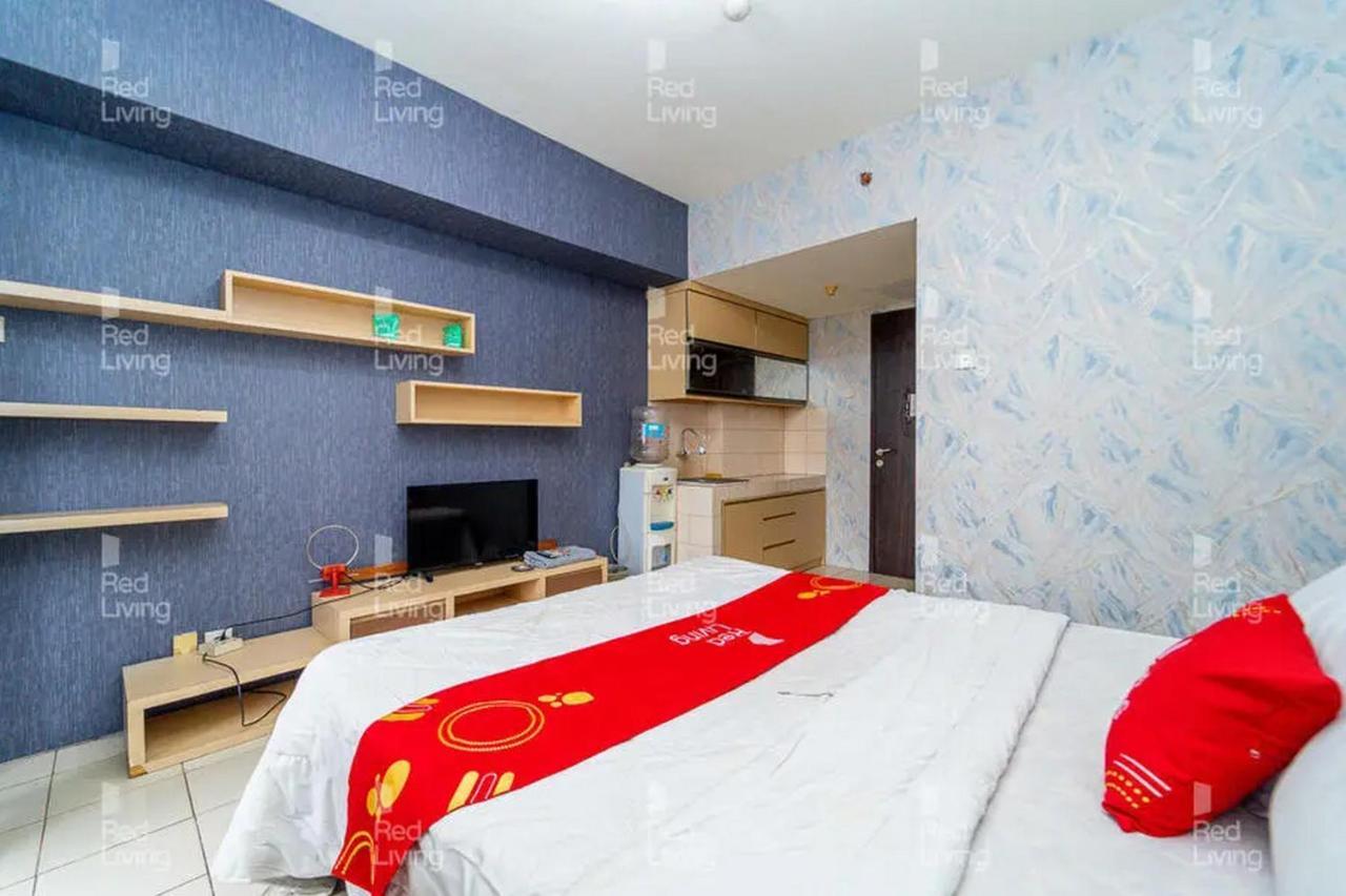 Redliving Apartemen Serpong Green View - Celebrity Room Tower B タンゲラン エクステリア 写真